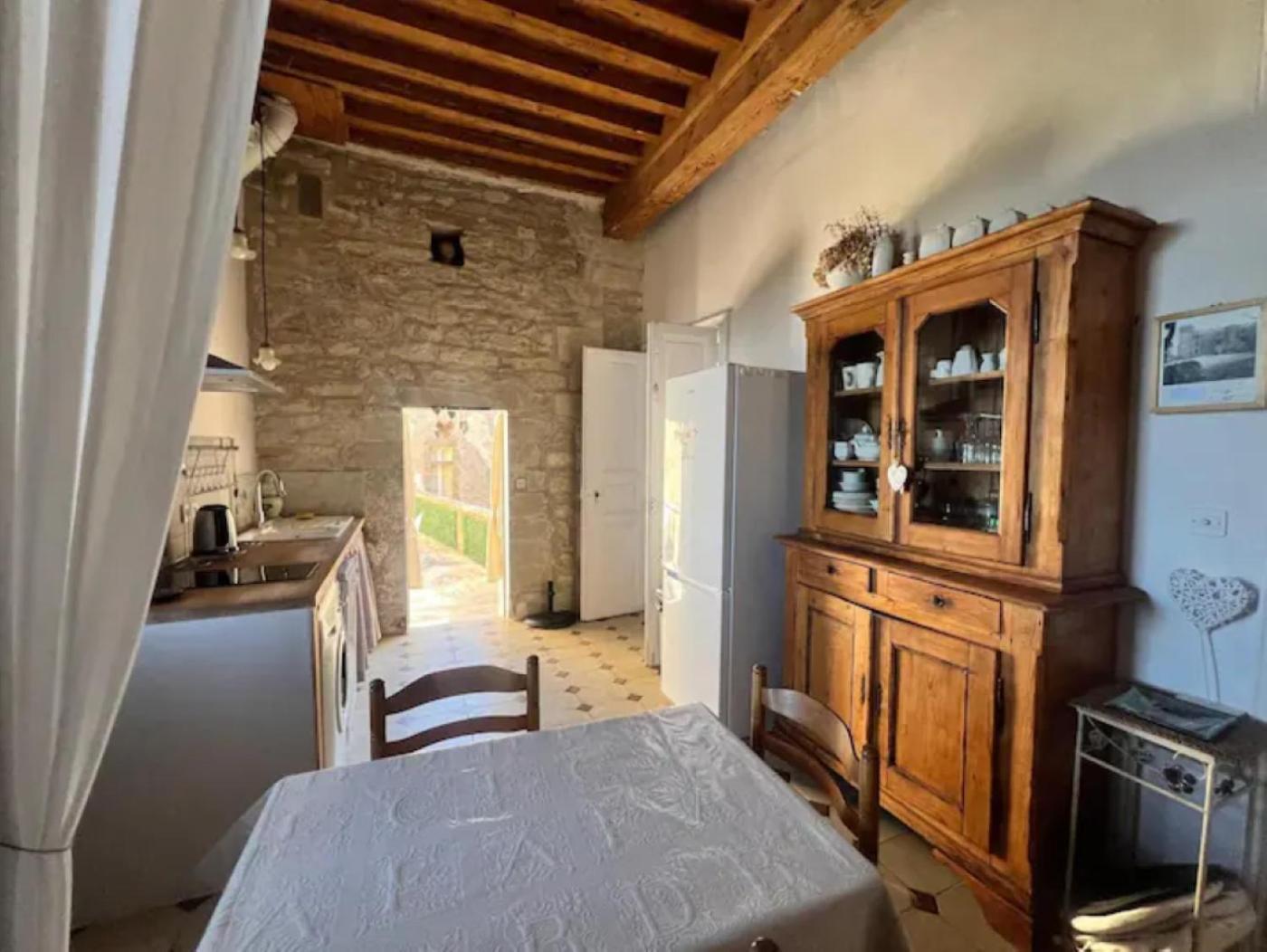 Appartement Spacieux Avec Deux Chambres Au Chateau 瓦朗斯 外观 照片
